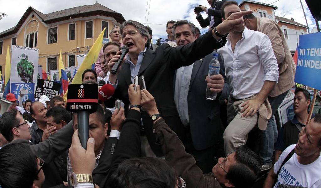 Militantes de CREO marcharon para exigir archivo definitivo de proyectos