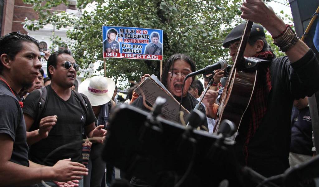 Rechazan pedido de fianza a estudiantes del Colegio Mejía detenidos