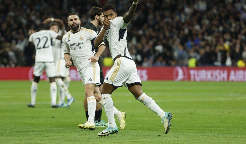 Champions League: Real Madrid vence al Napoli y se asegura el primer lugar en su grupo