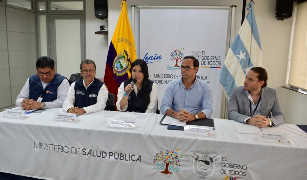 Paciente con coronavirus sigue en cuidados intensivos, según el Ministerio de Salud