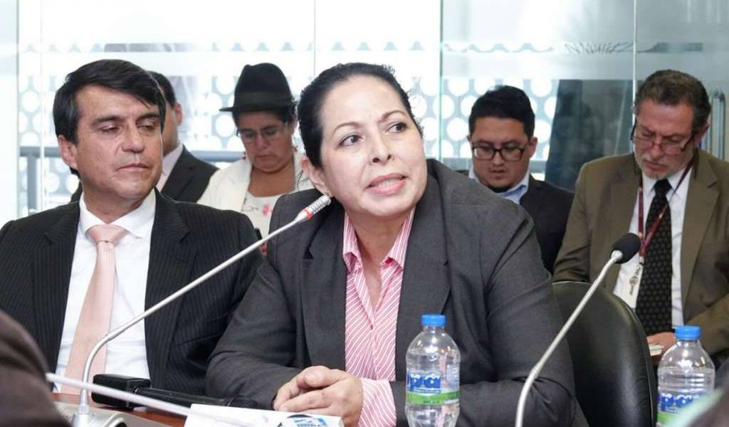 Nombran a familia del general Gabela veedores del caso