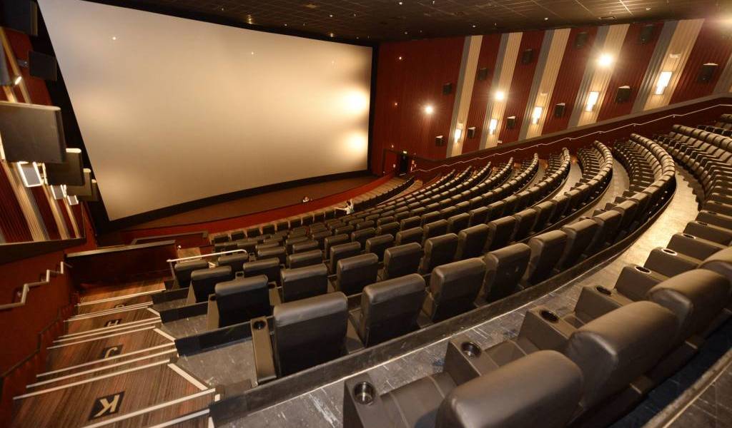 Cines de EEUU reabrirán con entradas a 15 centavos