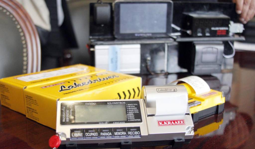 Extienden plazo para instalación de taxímetros solo en Cuenca