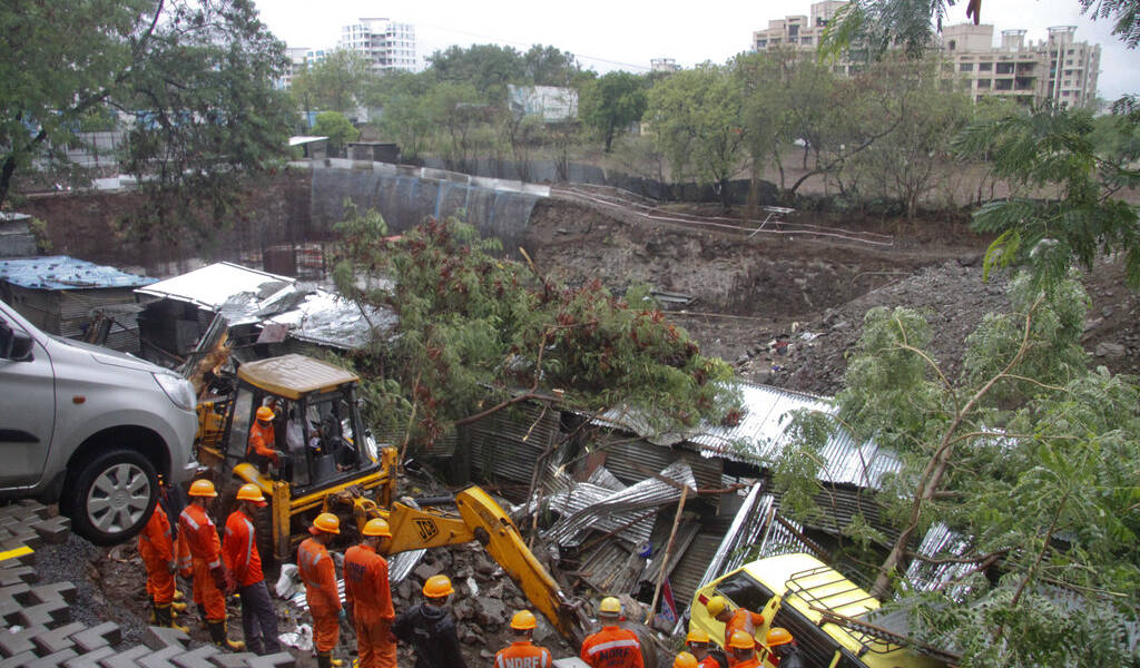Al menos 21 muertos en India por las fuertes lluvias