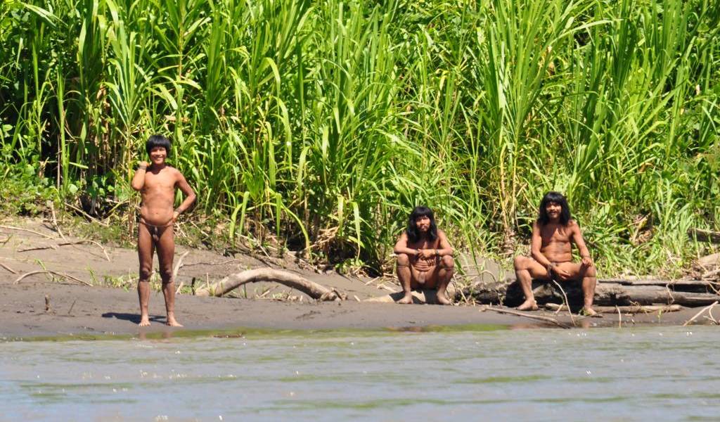 Perú: Temen posible guerra entre tribus indígenas en la Amazonía