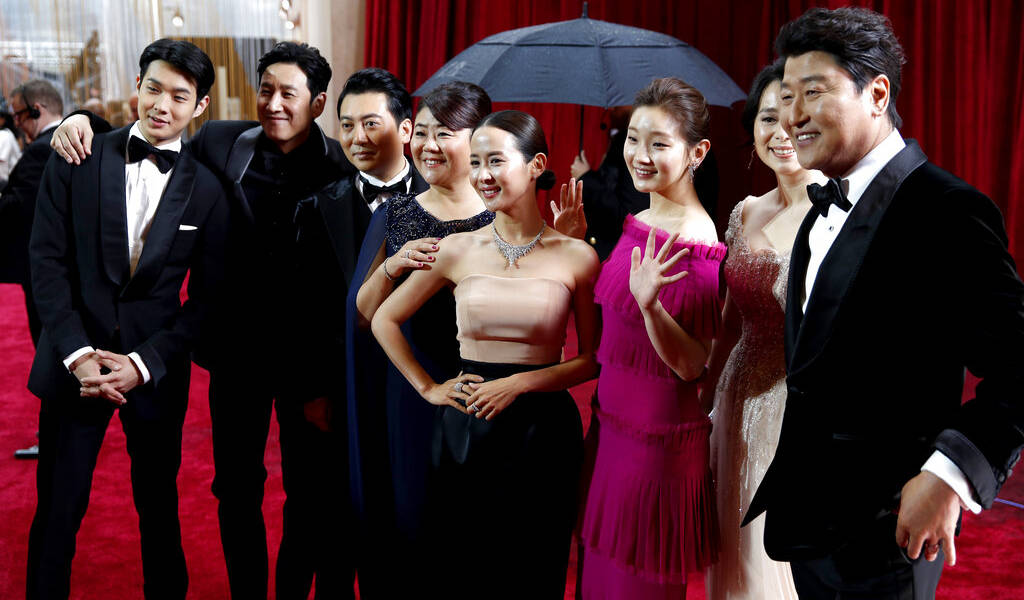 Surcoreana &quot;Parasite&quot; hace historia al ganar el Óscar a mejor película