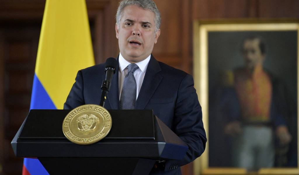 Presidente de Colombia apoya posible Mundial 2030