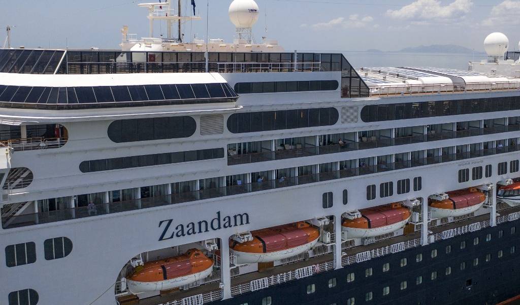 Cuatro pasajeros mueren en crucero anclado frente a Panamá