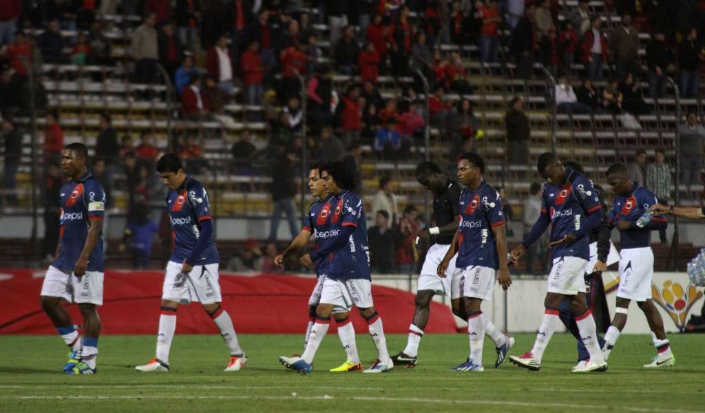 Deportivo Quito, sigue sin llegar un acuerdo entre plantel y directivos
