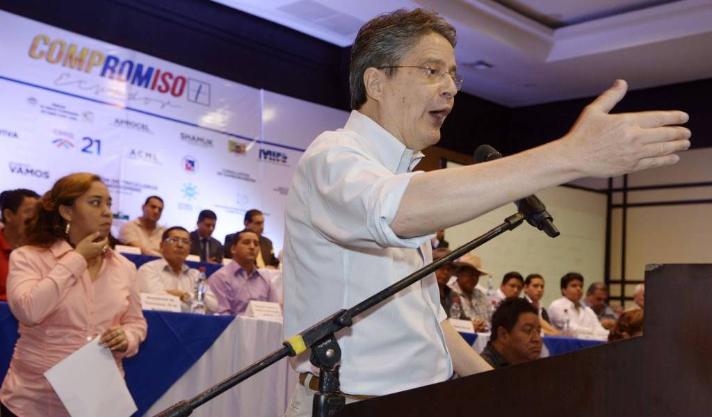 Compromiso Ecuador reunirá firmas para votar sobre reelección indefinida