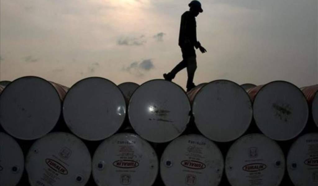 Más ingresos para Ecuador por aumento de precio de barril de petróleo