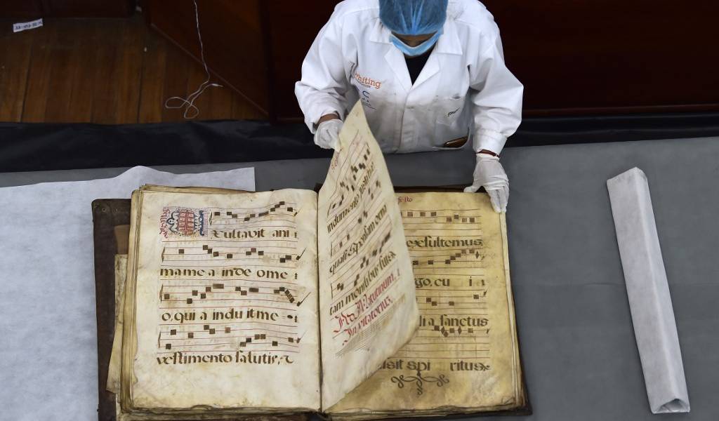Ecuador se lanza al rescate de tesoro literario antiguo