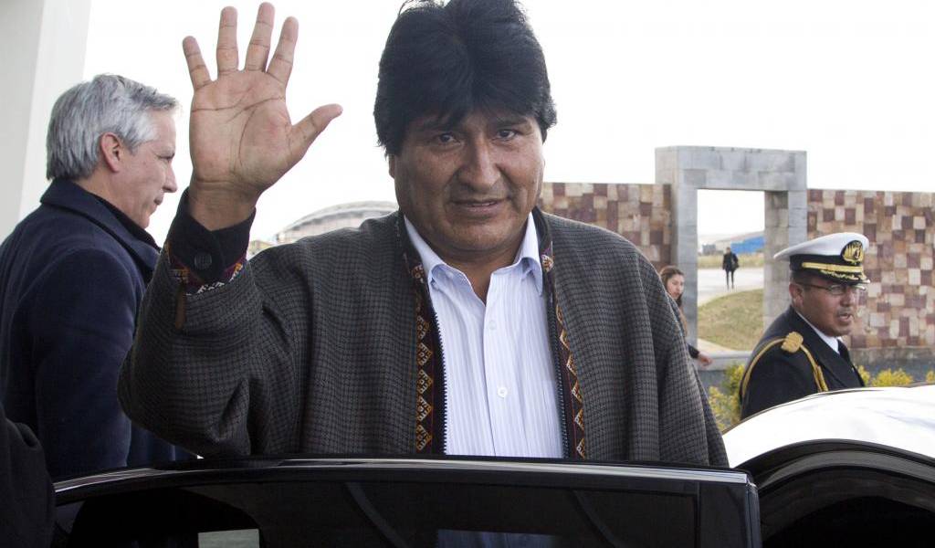 Evo Morales sale bien de operación en Cuba y está en reposo
