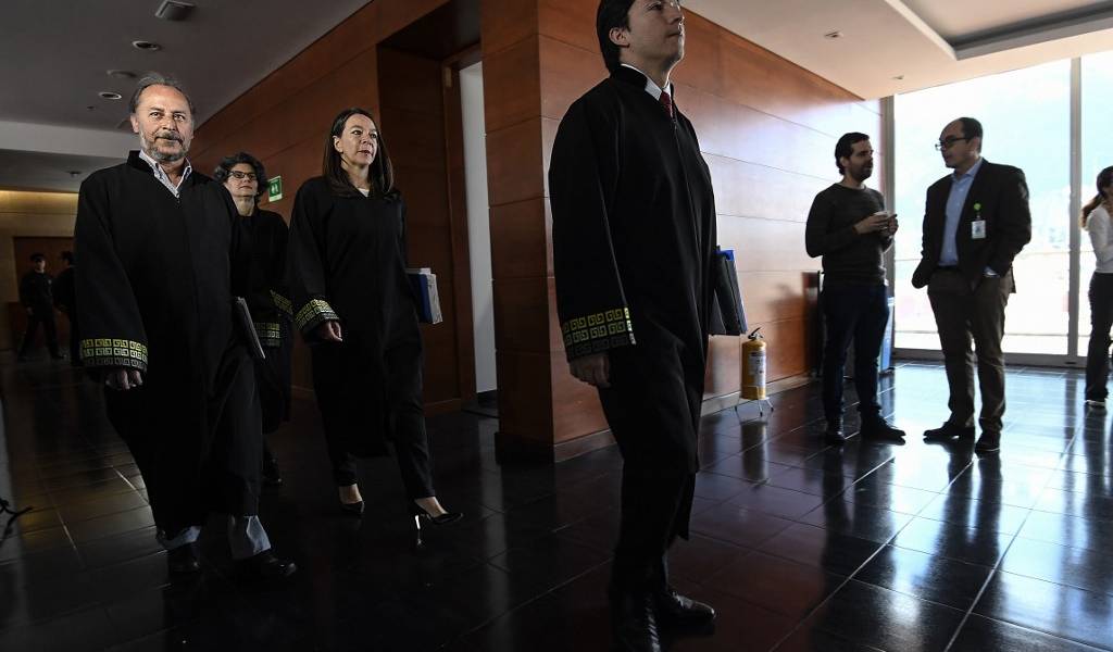 Ordenan captura de excomandante de FARC