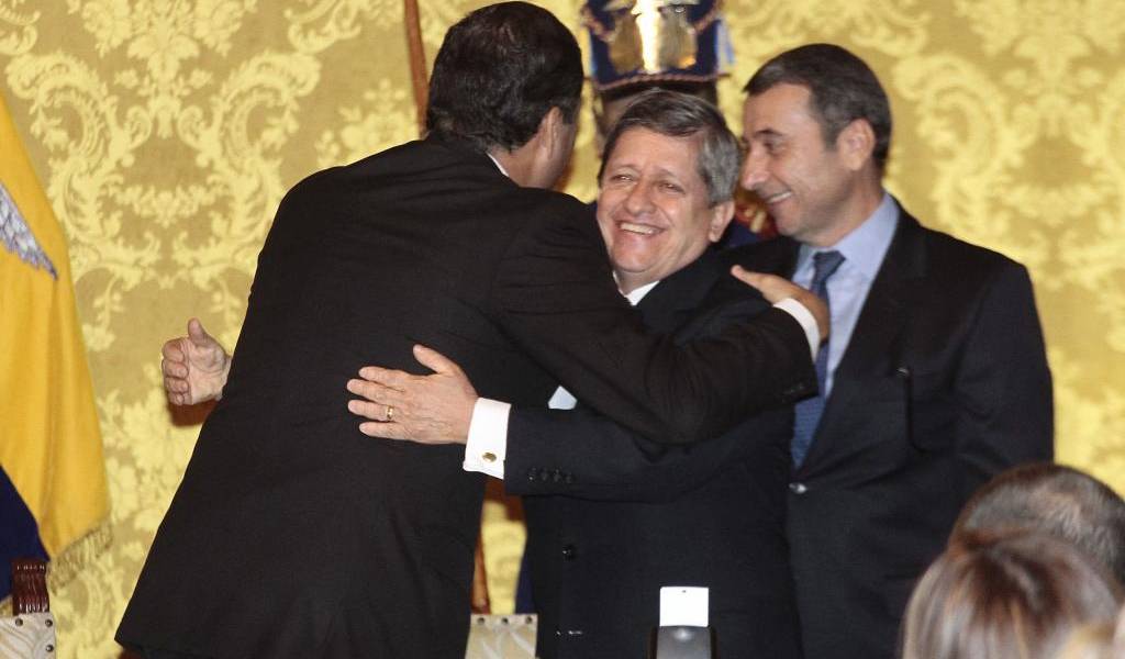 Correa posesionó hoy a 11 nuevas figuras de su gabinete ministerial