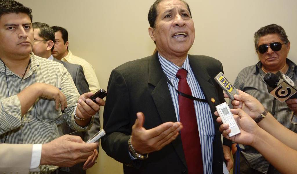 Polémica tras la renuncia del rector de la Universidad de Guayaquil