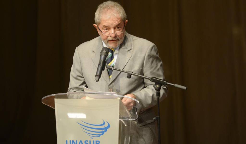 Lula insta a Unasur a crear corte regional y a que se concrete paz en Colombia