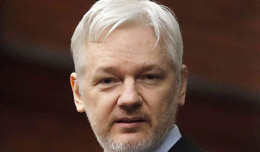 Assange pide a Estados Unidos que aclare si ha pedido su extradición