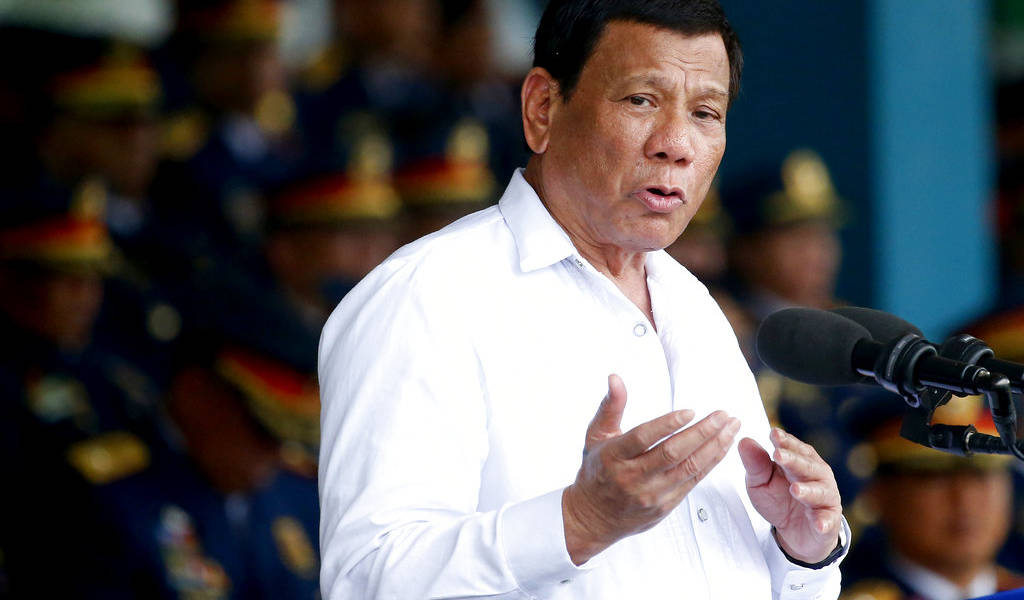 Duterte se disculpa con Obama y minimiza violaciones en Davaos