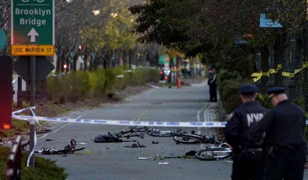 Investigan las causas de ataque en Manhattan que dejó 8 fallecidos