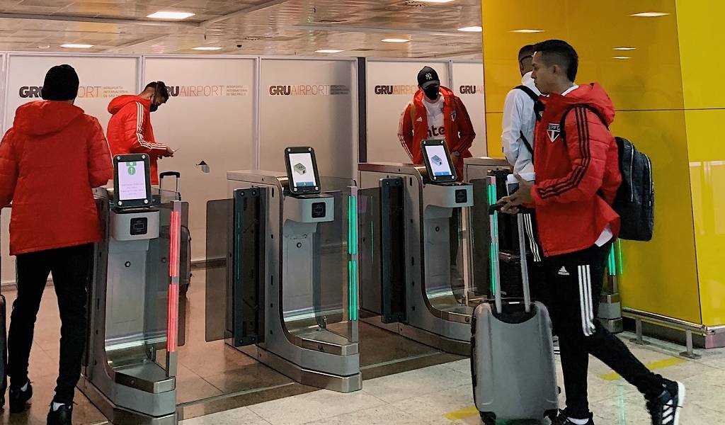 Sao Paulo viaja a Ecuador sin Daniel Alves ni Juanfran