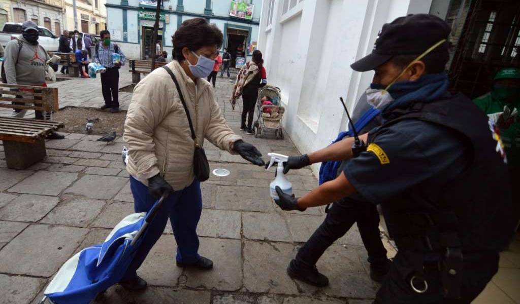 1966 casos confirmados de coronavirus en Ecuador; 54 personas han recibido el &quot;alta hospitalaria&quot;