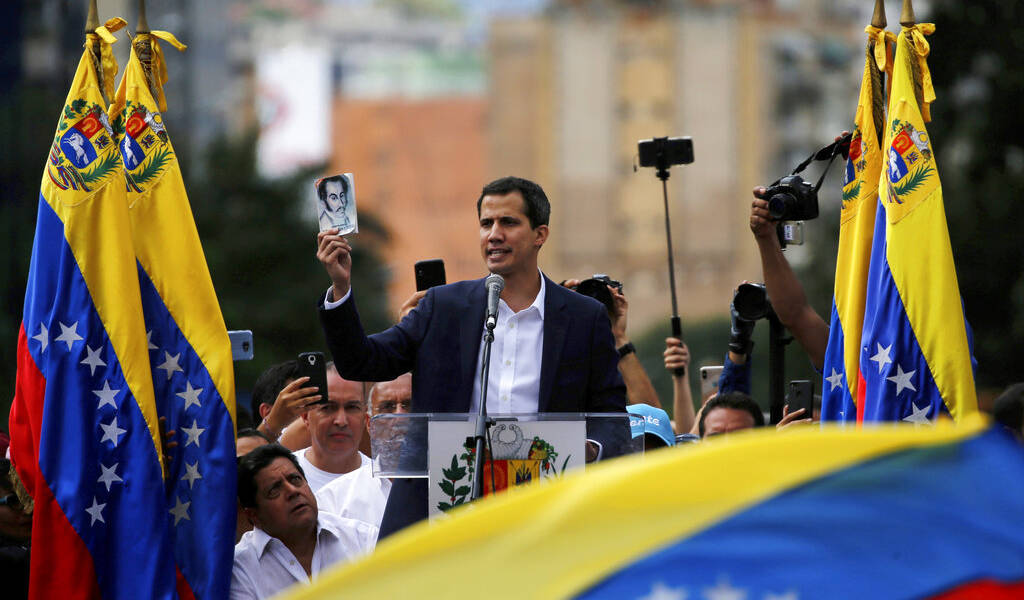 Ecuador pide garantizar la seguridad de Guaidó