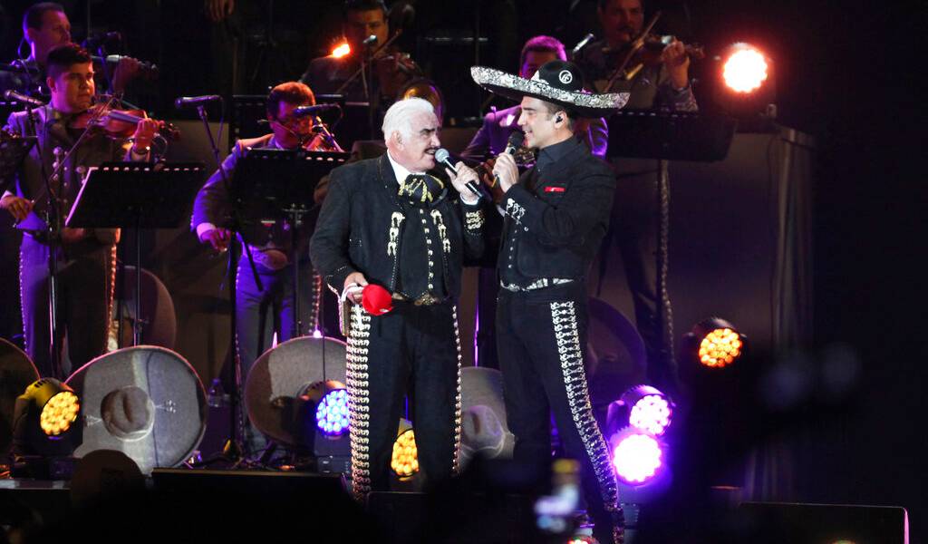 Alejandro Fernández regresa al mariachi junto a su padre