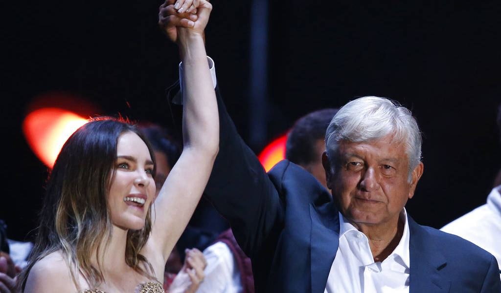 México no expulsará a la cantante Belinda