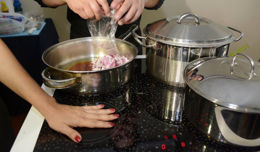 Poco a poco llegan las cocinas de inducción a puntos de venta del país