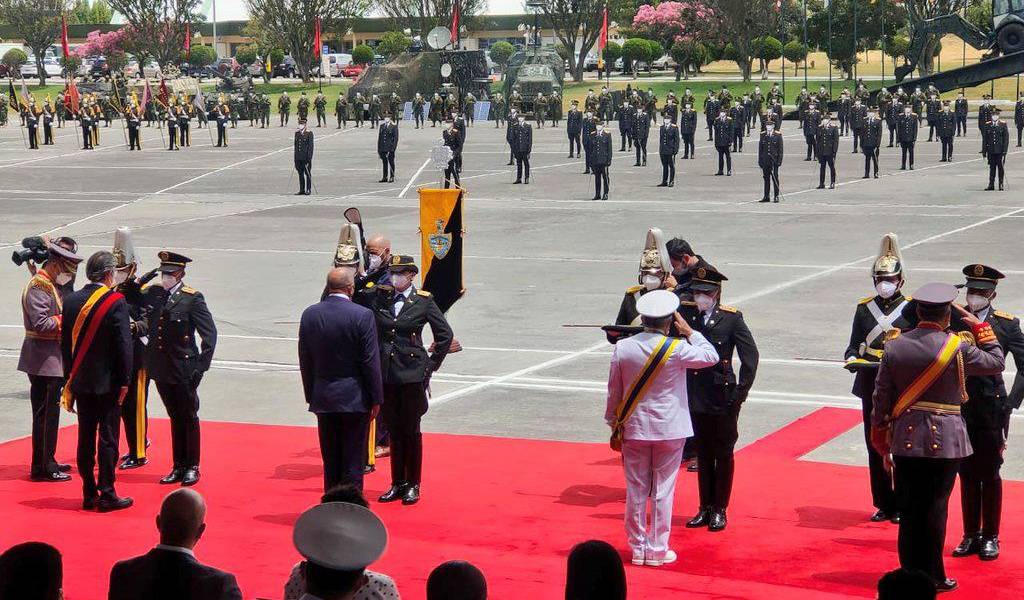 Mando militar reclama a Lasso presupuestos y protección legal