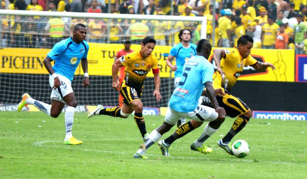 ¿Qué tiene pasar para que los clubes ecuatorianos jueguen torneos internacionales?