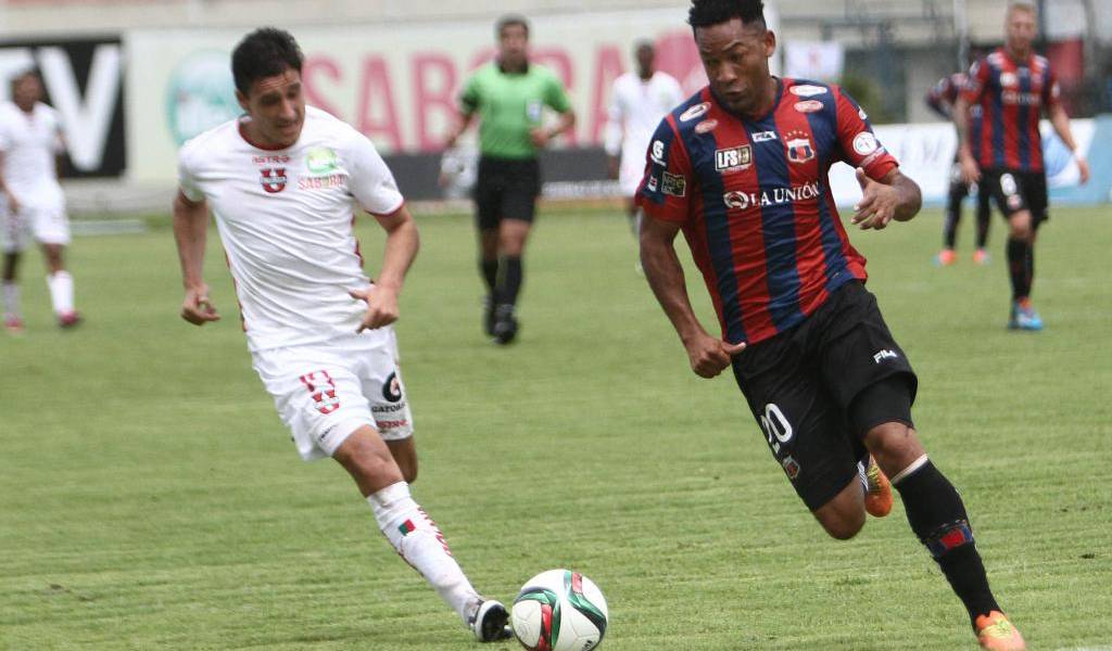 Liga de Loja y Deportivo Quito empatan en el Reina del Cisne