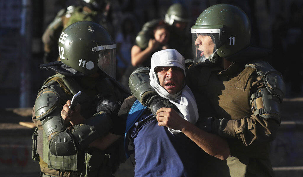 Ministro del Interior chileno anuncia reforma a la policía