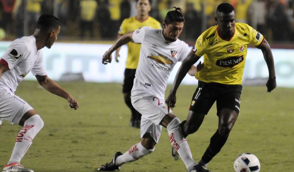 Hincha que invadió la cancha del estadio Monumental ya tiene sanción