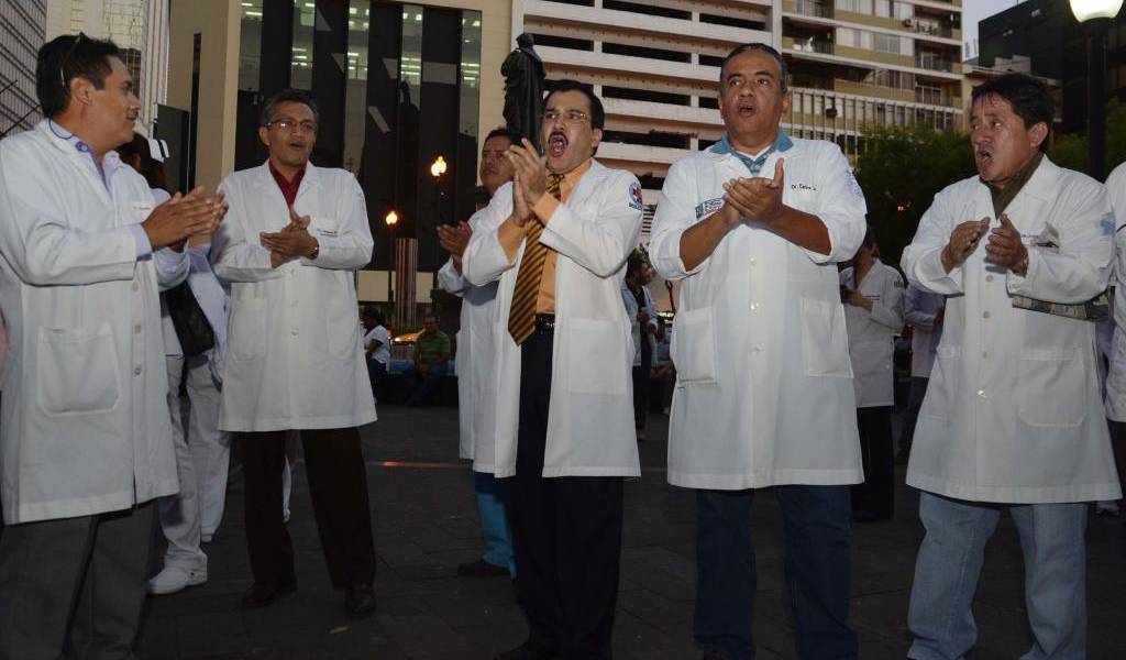 Médicos rechazan ajustes al nuevo Código Penal