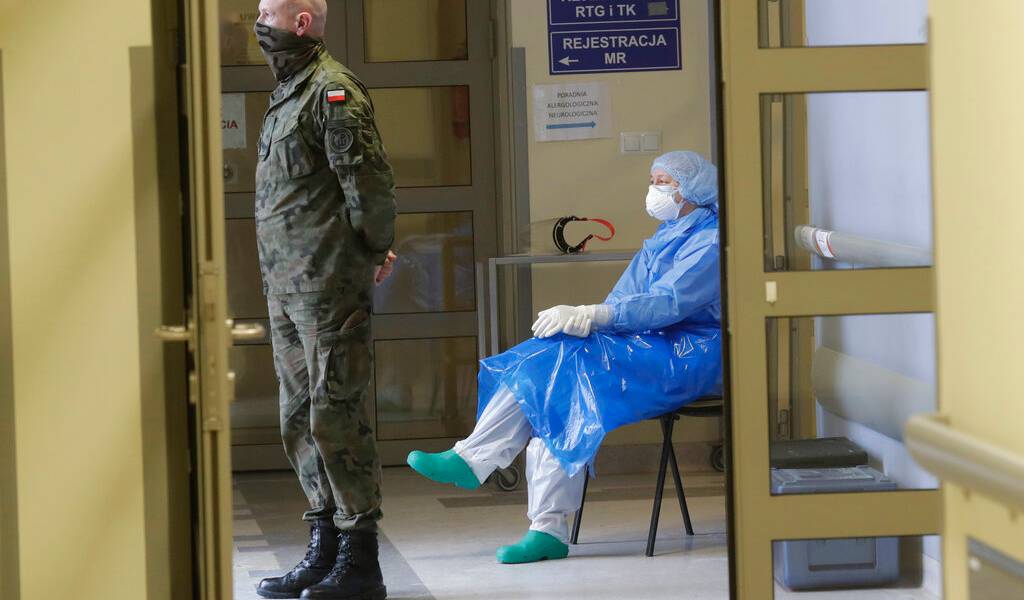 COVID-19: Advierten sobre vacuna falsas en Europa