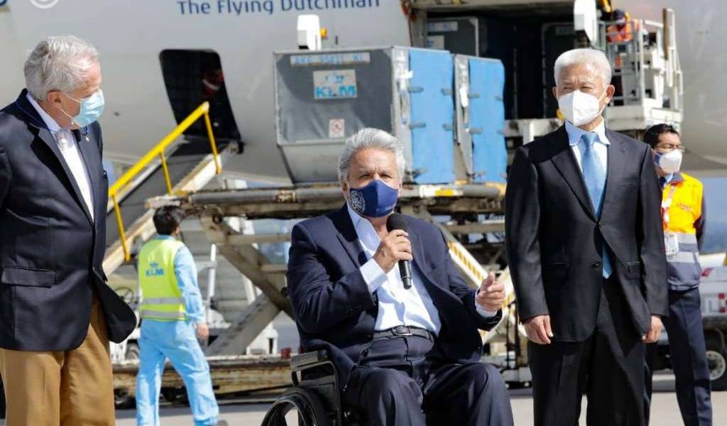 COVID-19: Ecuador recibe primer lote de vacuna china Sinovac