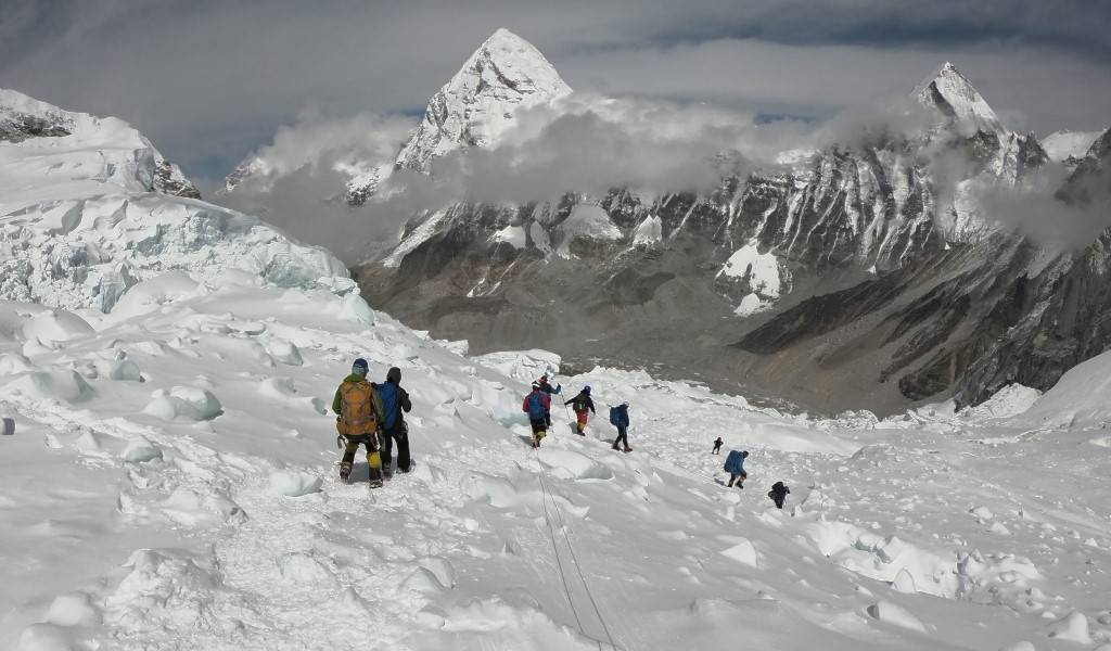 Mueren otros dos alpinistas en el Everest