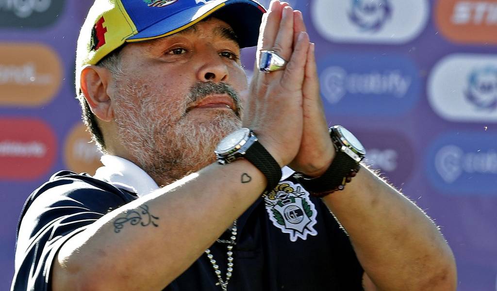Diego Maradona deja Gimnasia y Esgrima de la Plata