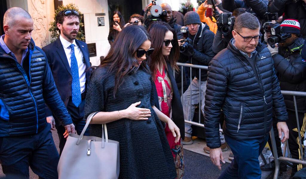 Un día loco para Meghan Markle y su pancita en NY