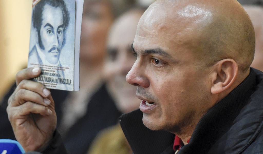 General en retiro venezolano acusado de narcotráfico se entrega a EEUU