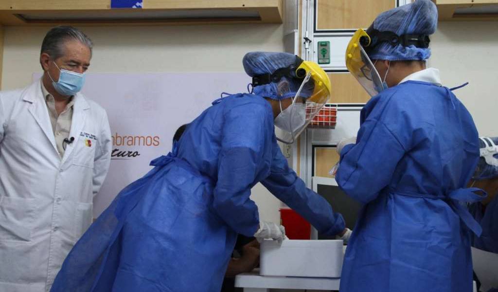 Fase cero: Así es el perfil del personal de salud que podrá ser vacunado