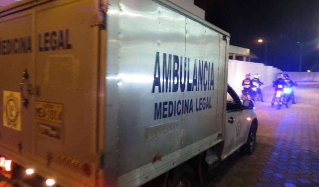 Hallan cuerpo en descomposición en Santa Elena