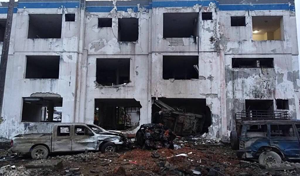 Vehículo explota y afecta estructura del comando de la Policía de San Lorenzo, en el norte de Esmeraldas
