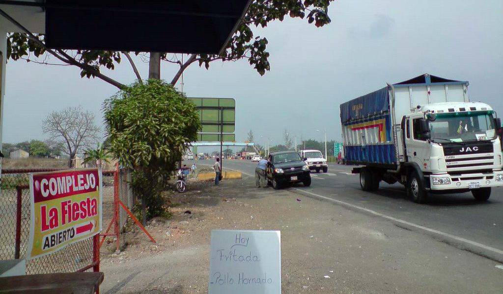 Roban peaje del puente alterno norte en Guayas