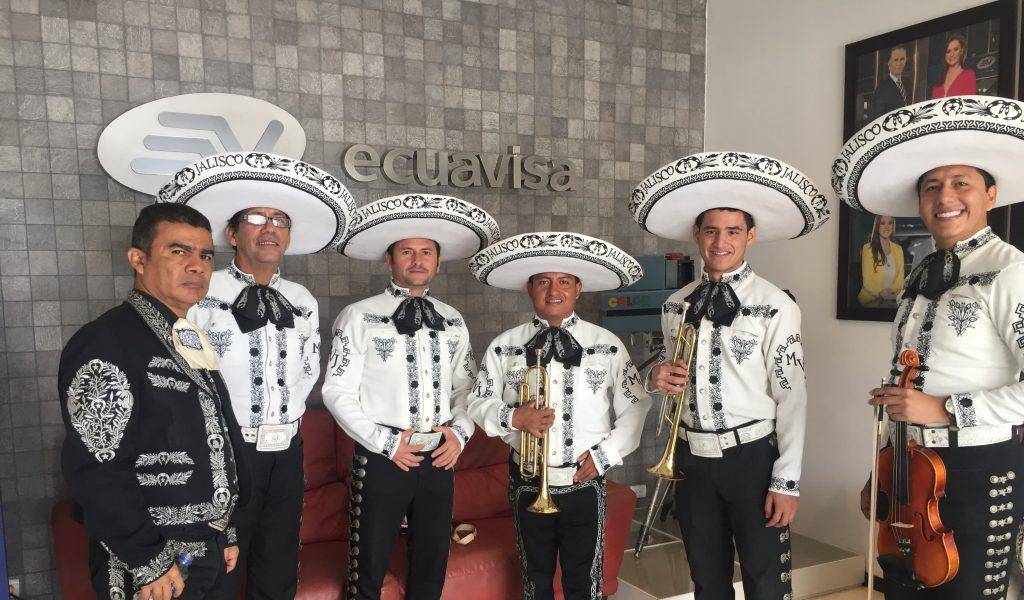 Mariachis podrán salir a cantar en Ecuador por el Día de la Madre