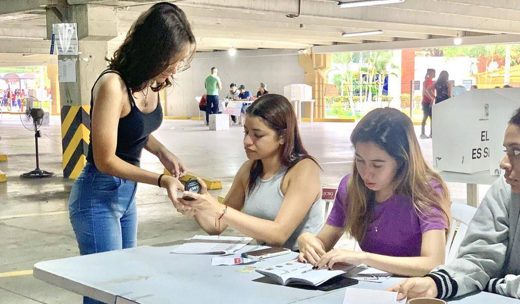 El CNE habilitó un portal de capacitación virtual para miembros de mesa electoral de la consulta popular 2024