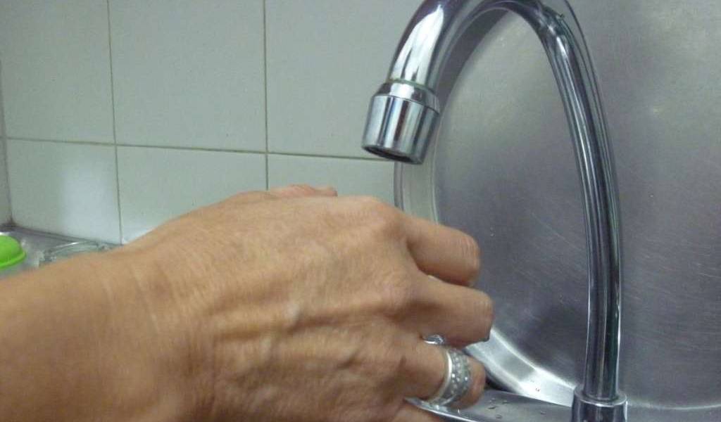 Suspenderán servicio de agua en sur de Guayaquil