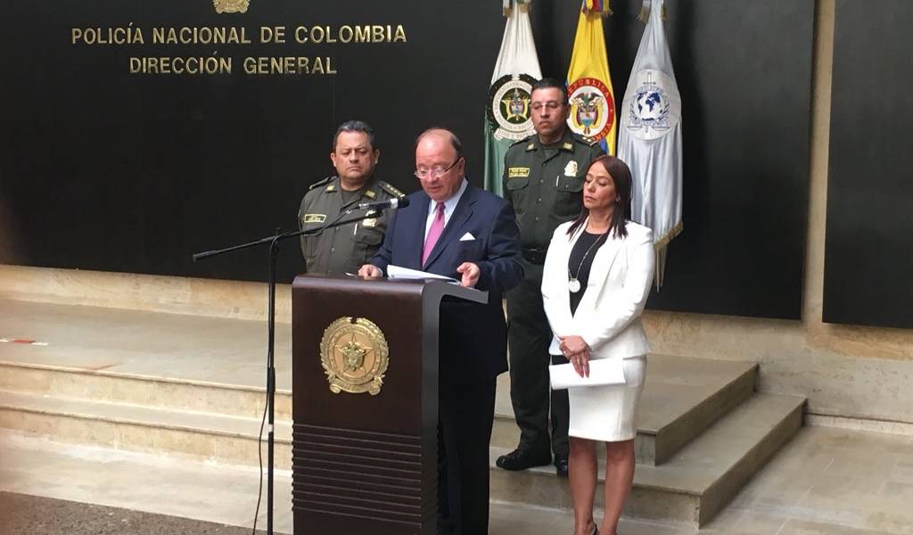 Envían a cárcel para custodio de periodistas ecuatorianos